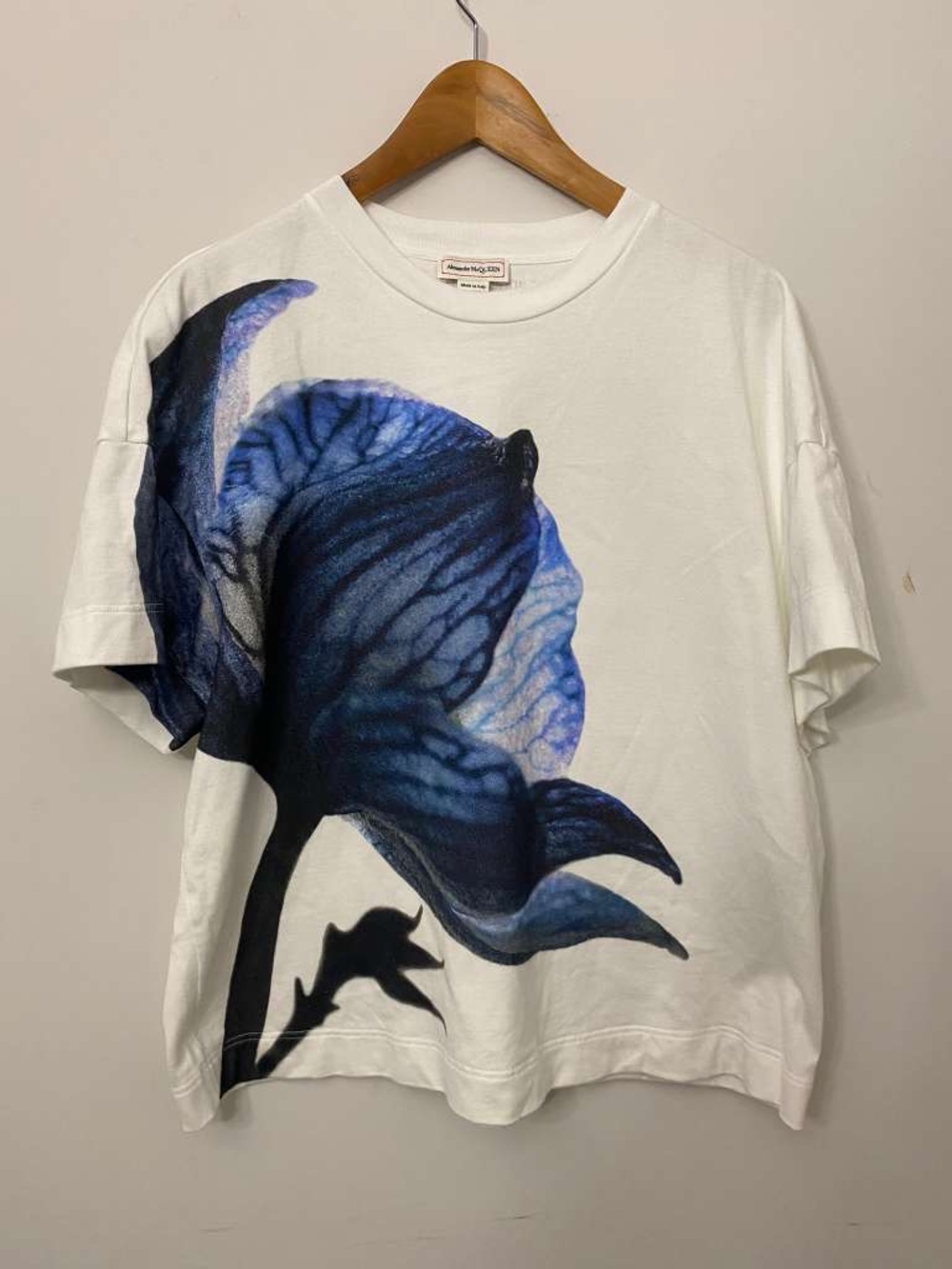 Alexander McQueen White T-Shirt with Red Accent Label